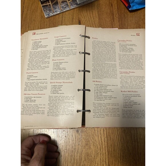 Vtg 1953 Better Homes & Gardens New Cook Book 5-Ring Binder 1st edition - Picture 6 of 16